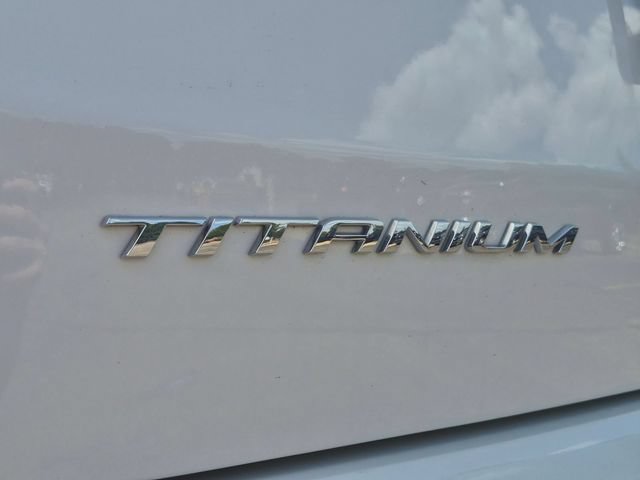Used 2022 Ford Edge Titanium w/ Equipment Group 301A AWD/4WD image 8