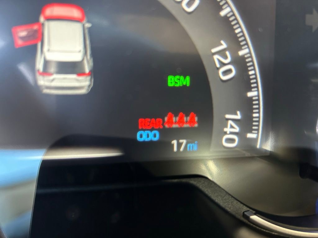 Used 2025 Toyota RAV4 XLE image 15