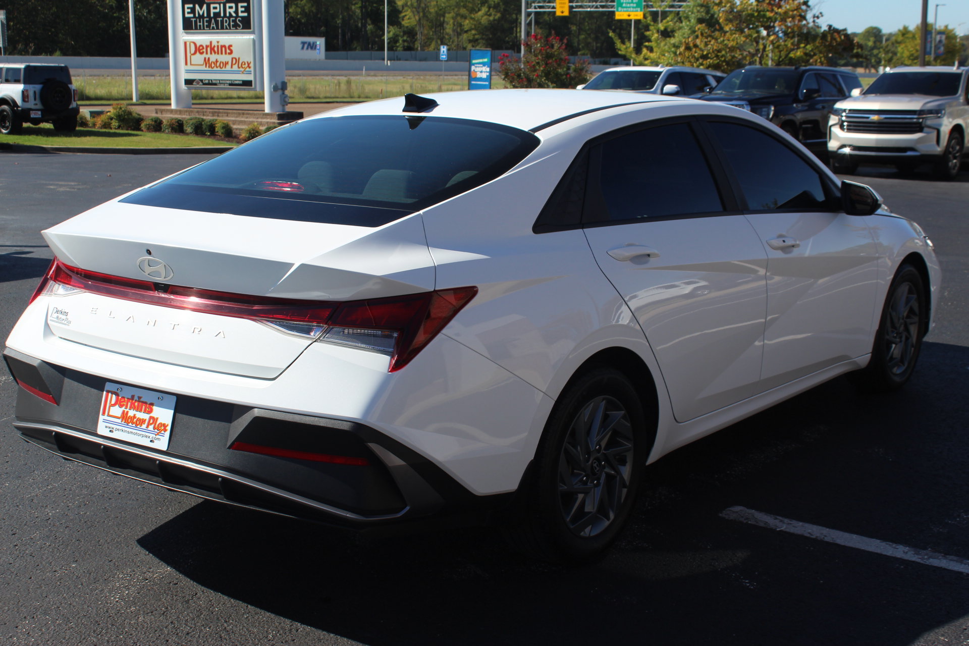 Used 2024 Hyundai Elantra SEL FWD image 6