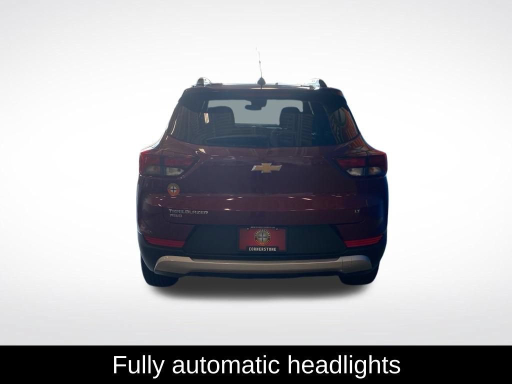Used 2025 Chevrolet TrailBlazer LT AWD/4WD image 17