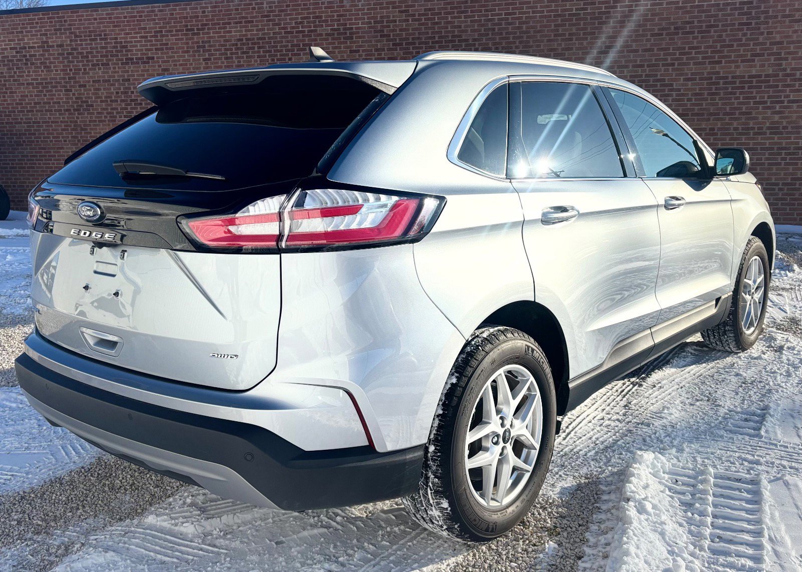 Certified 2024 Ford Edge SEL w/ Convenience Package image 3