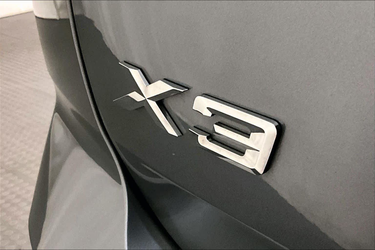 Used 2023 BMW X3 xDrive30i w/ Premium Package AWD/4WD image 9