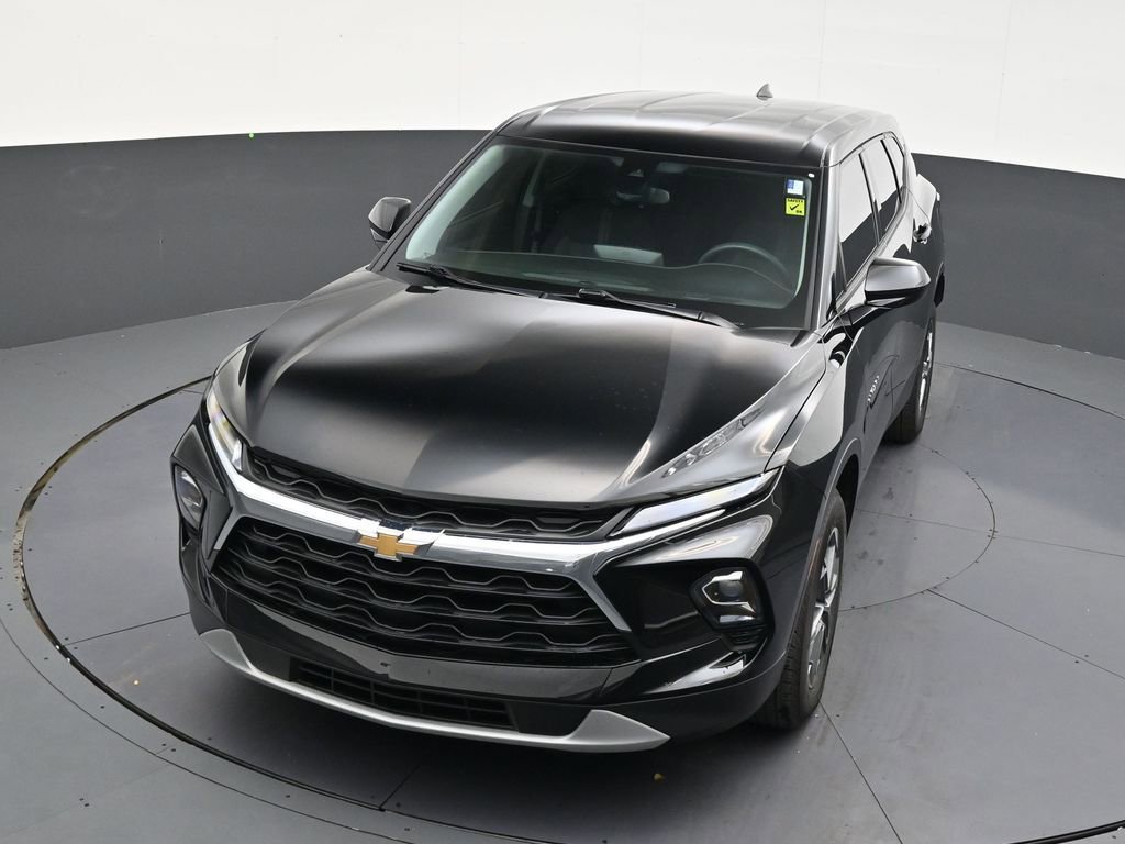 Used 2025 Chevrolet Blazer LT FWD image 19