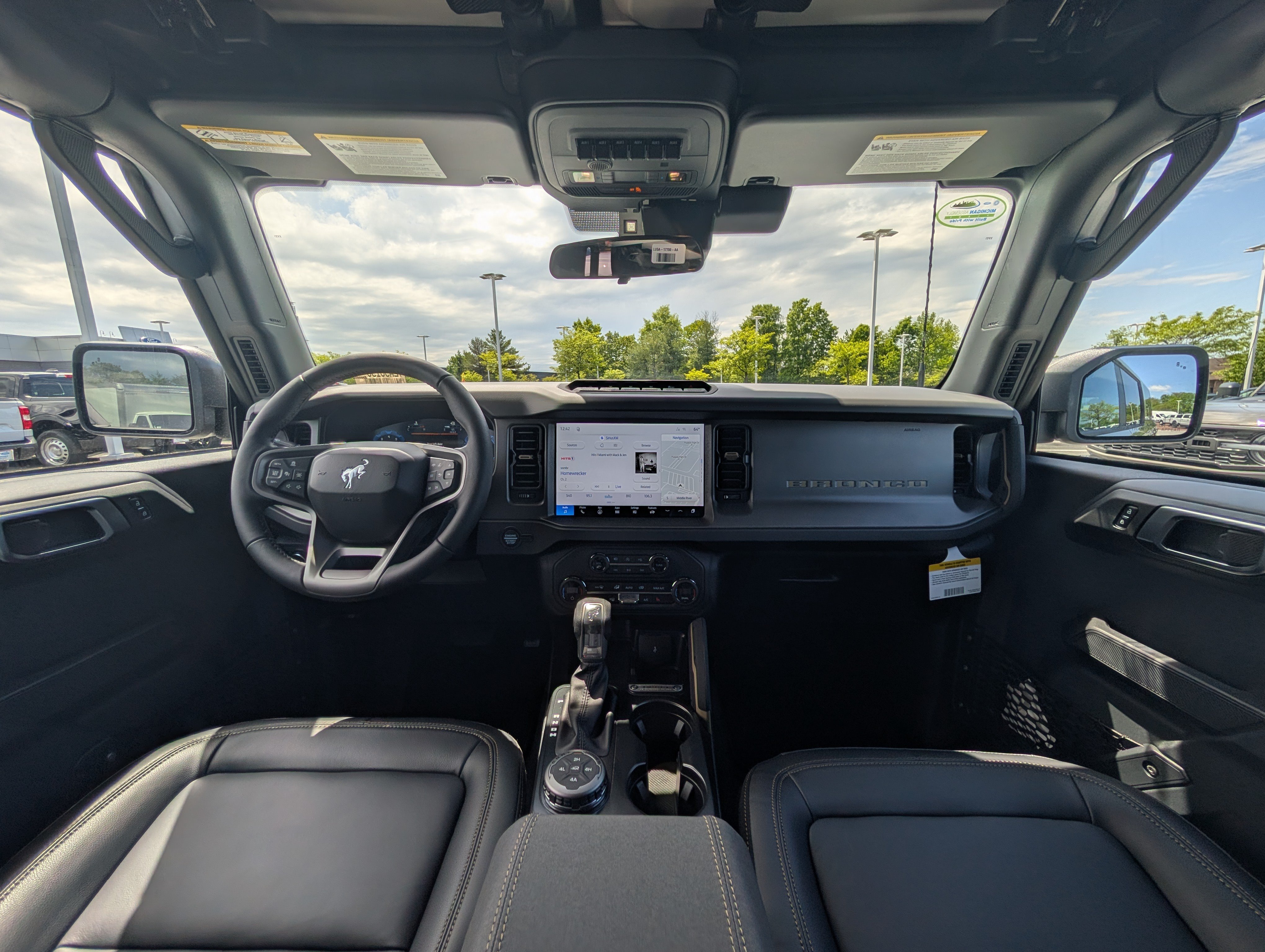 New 2026 Ford Bronco Badlands AWD/4WD image 12