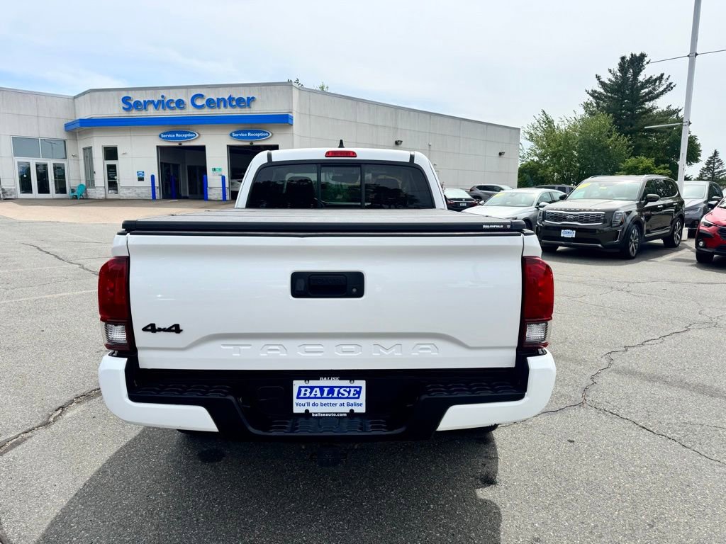 Used 2022 Toyota Tacoma SR w/ SX Package AWD/4WD image 5