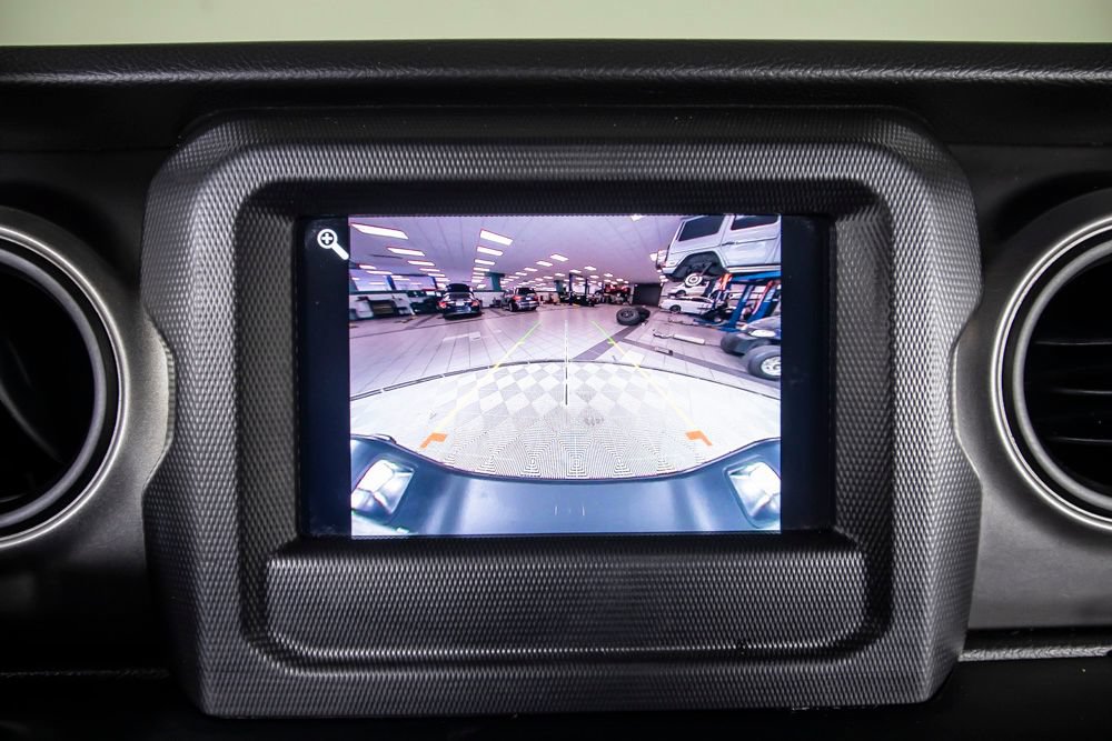 Used 2023 Jeep Gladiator Sport AWD/4WD image 26