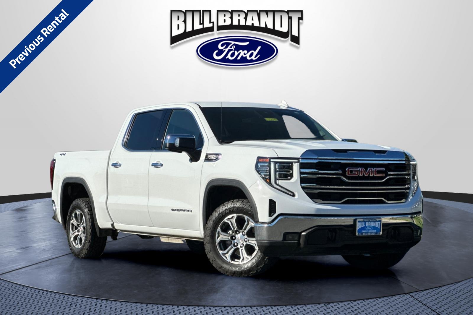 Used 2025 GMC Sierra 1500 SLT AWD/4WD image 1