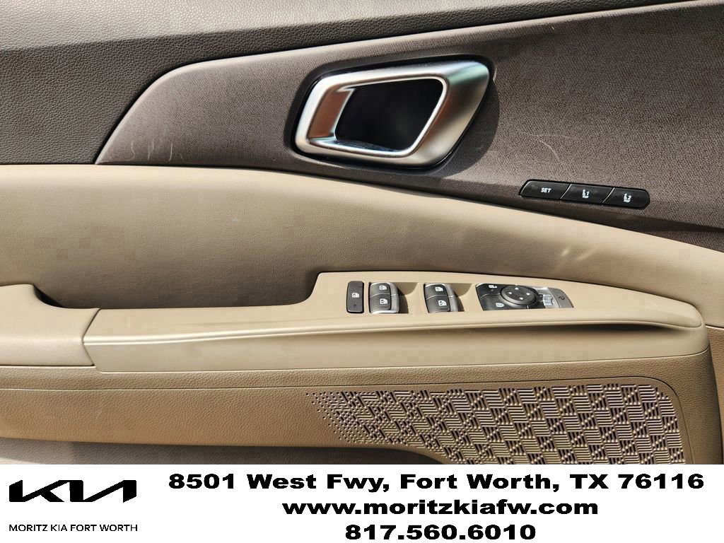 New 2026 Kia Carnival EX FWD image 16