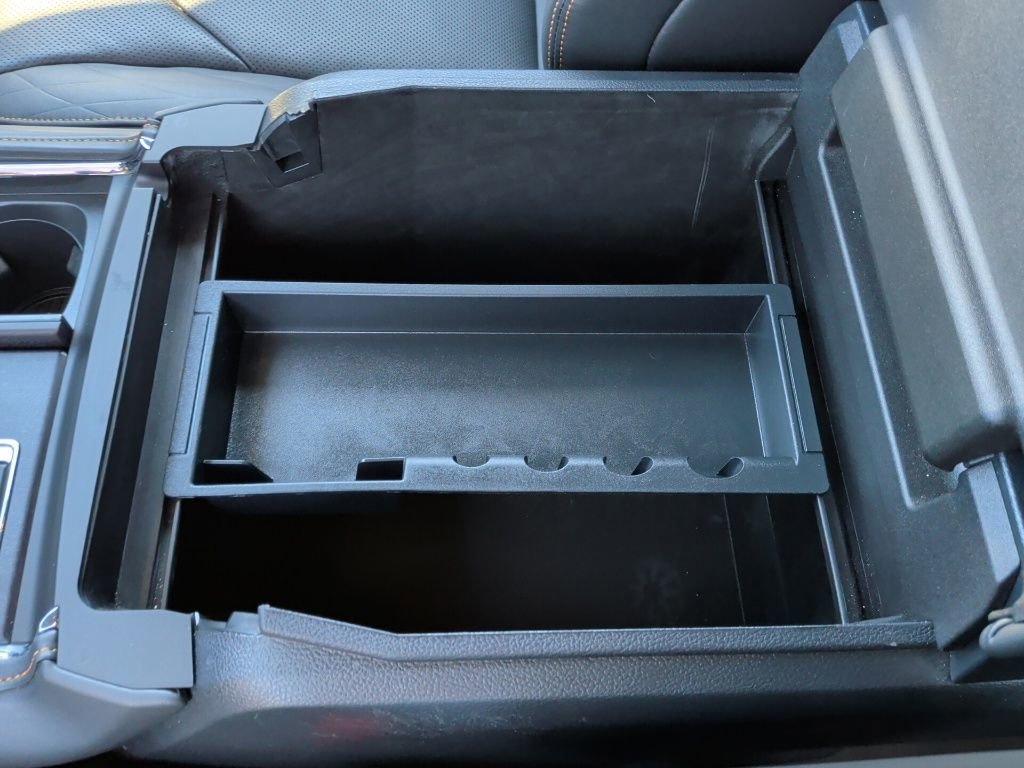 Used 2024 Ford Expedition Platinum image 35