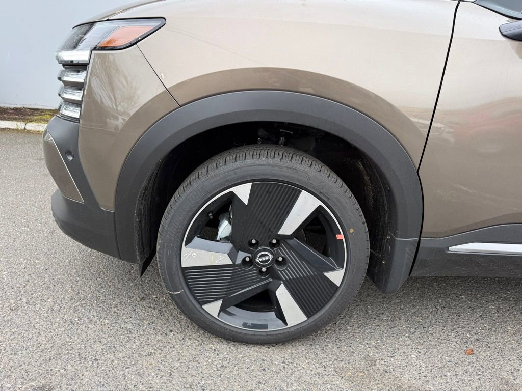 New 2026 Nissan Kicks SR w/ SR Premium Package image 12