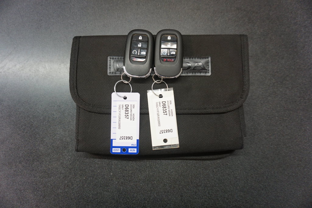 Used 2024 Honda Accord EX image 16