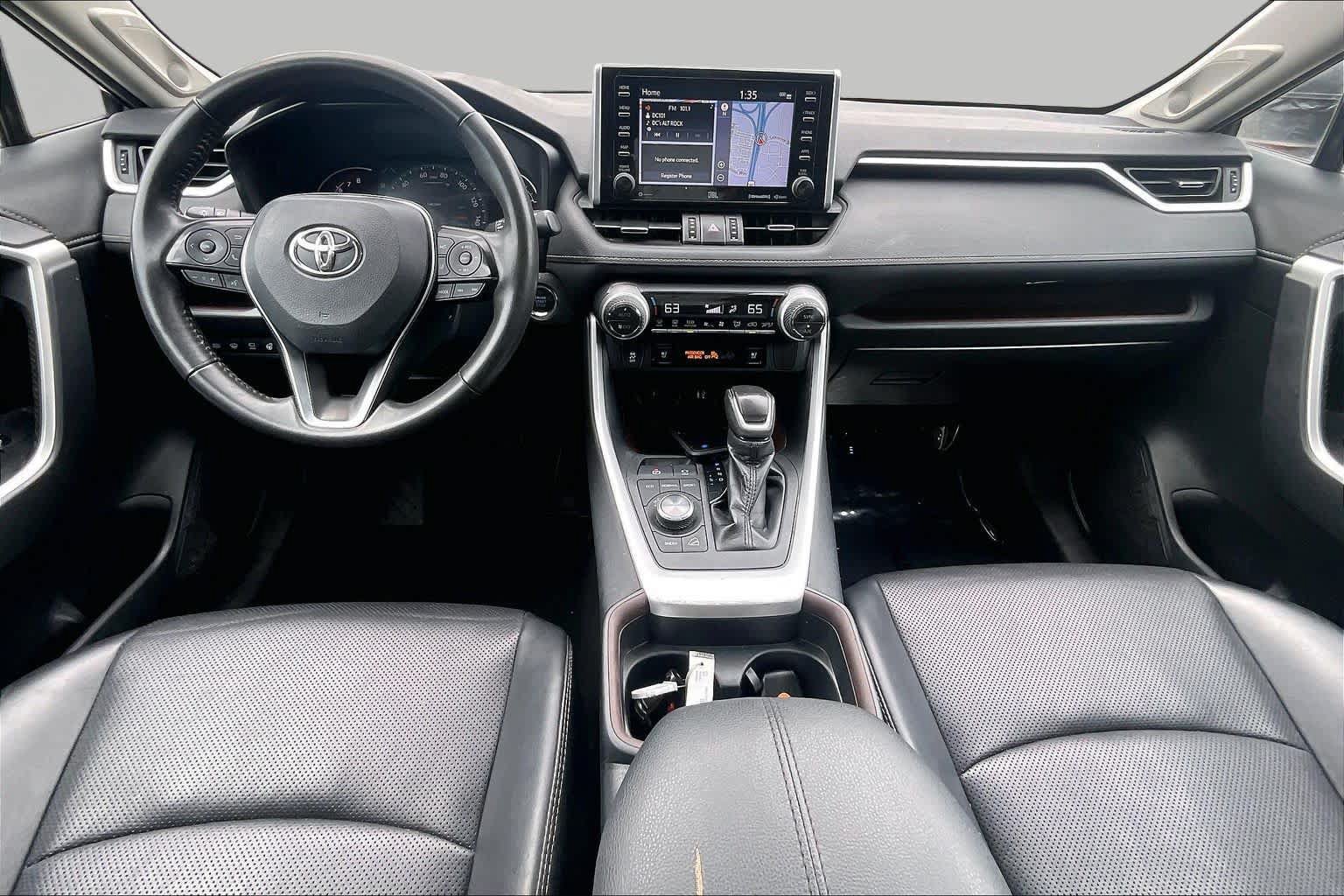 Used 2019 Toyota RAV4 Limited w/ Advanced Technology Package AWD/4WD image 16