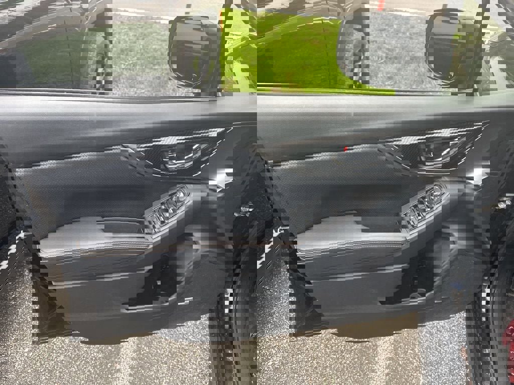 Used 2018 Subaru Crosstrek 2.0i Limited image 13