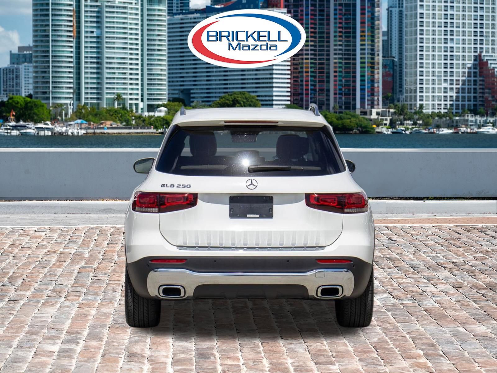 Used 2020 Mercedes-Benz GLB 250 image 3