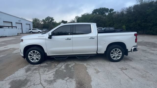 Used 2022 Chevrolet Silverado 1500 High Country w/ Technology Package AWD/4WD image 5