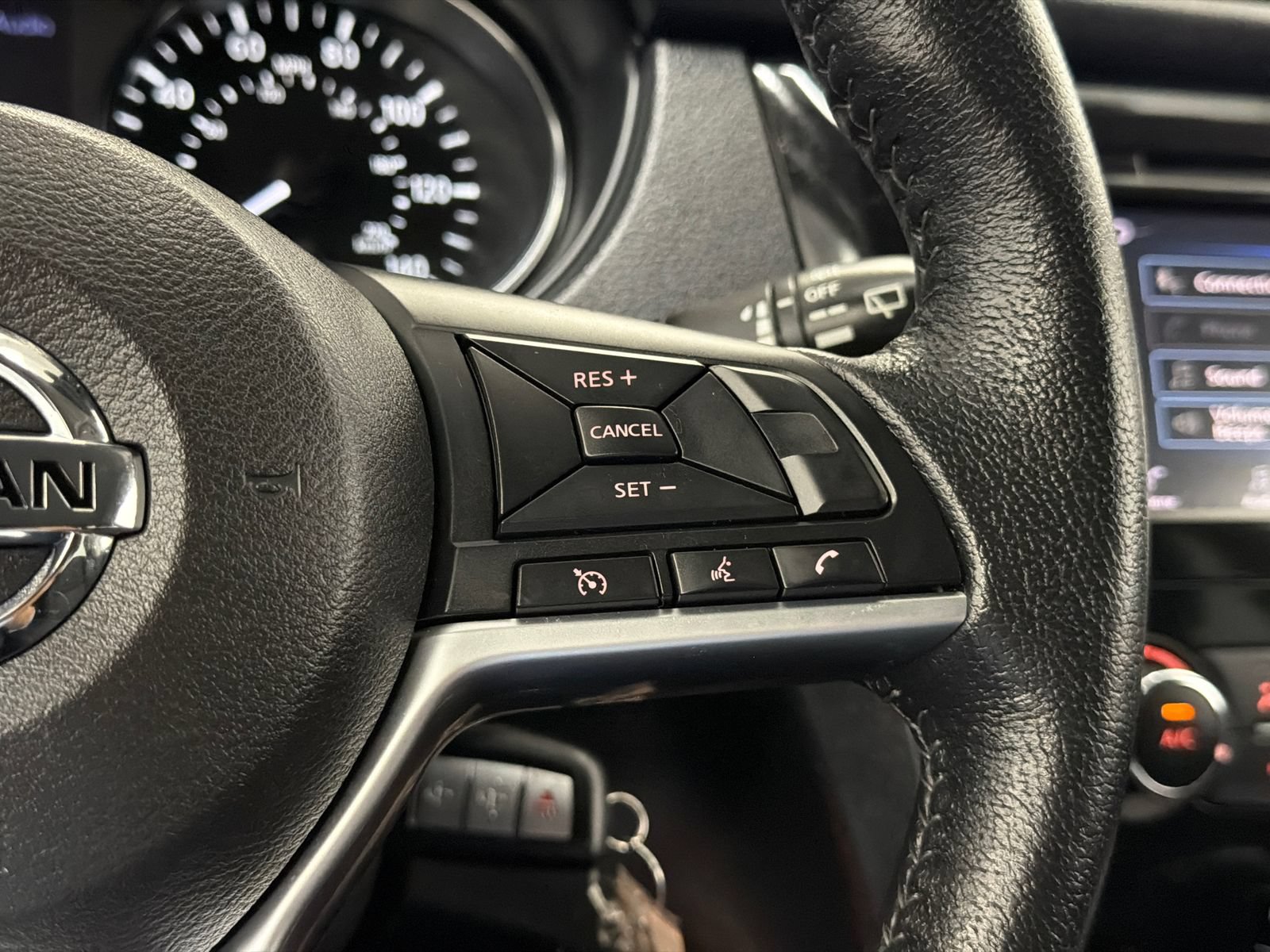 Used 2020 Nissan Rogue S w/ Special Edition Package AWD/4WD image 19