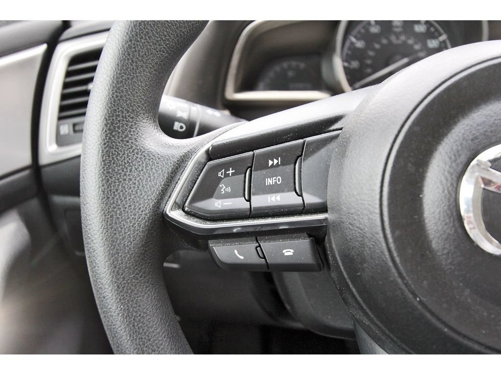 Used 2018 MAZDA MAZDA3 Sport FWD image 16