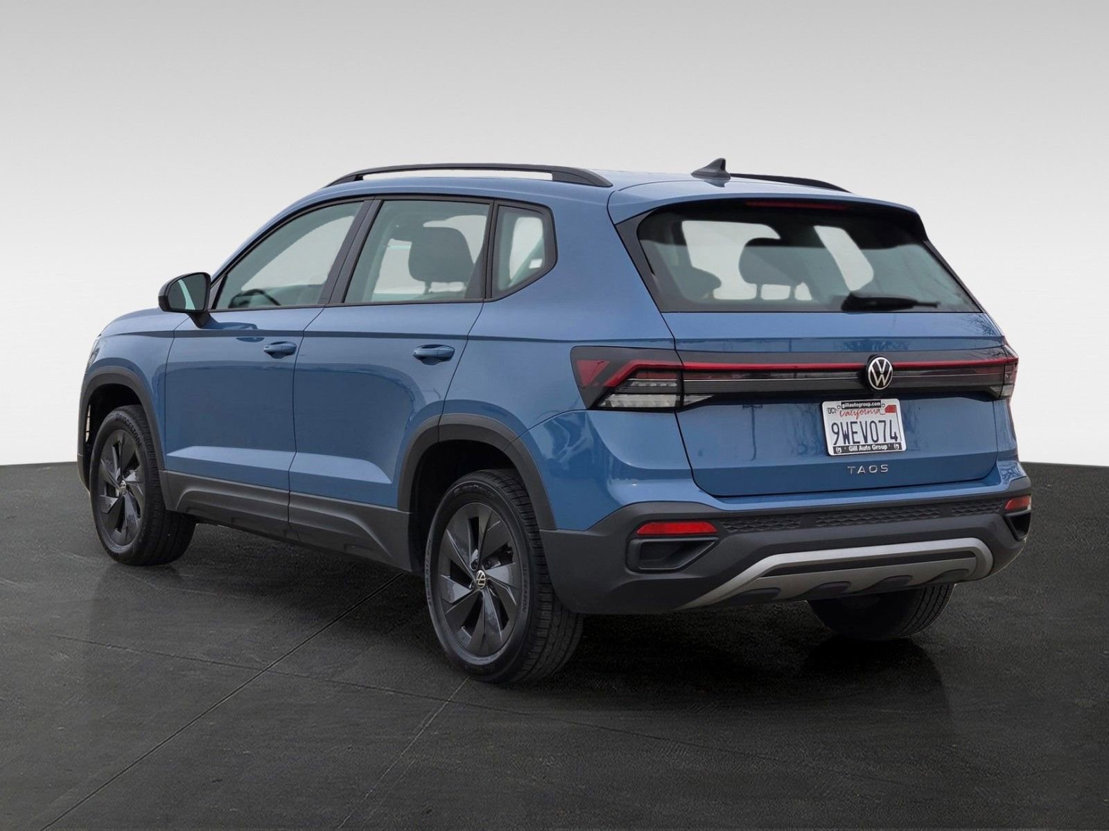 Used 2025 Volkswagen Taos S image 6