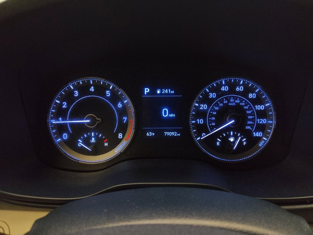 Used 2021 Hyundai Venue FWD image 23