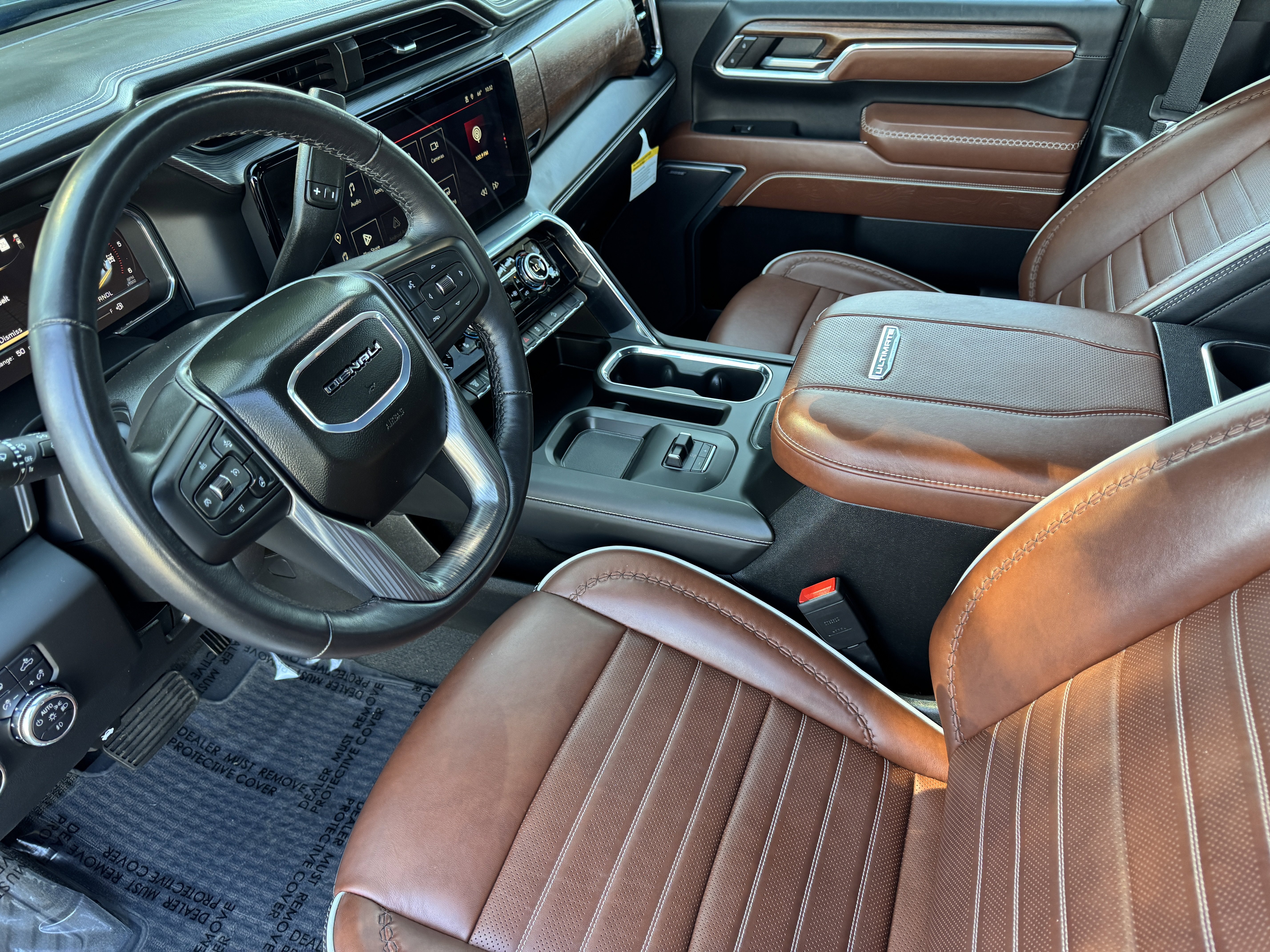 Used 2025 GMC Sierra 2500 Denali Ultimate w/ Max Trailering Package image 9