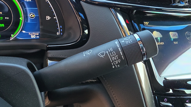Used 2016 Cadillac ELR FWD image 36