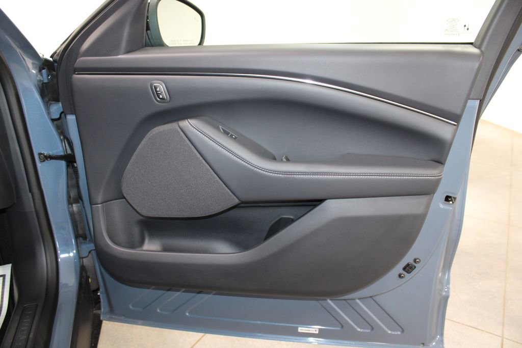New 2024 Ford Mustang Mach-E Select w/ Comfort Package Lite image 29