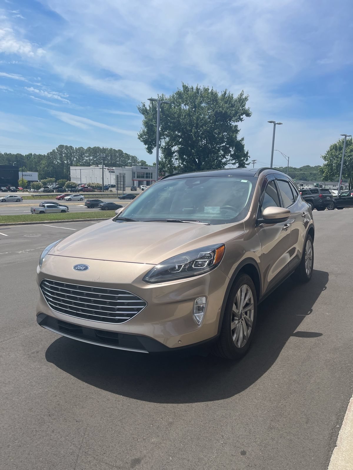Used 2021 Ford Escape Titanium w/ Titanium Elite Package AWD/4WD image 7