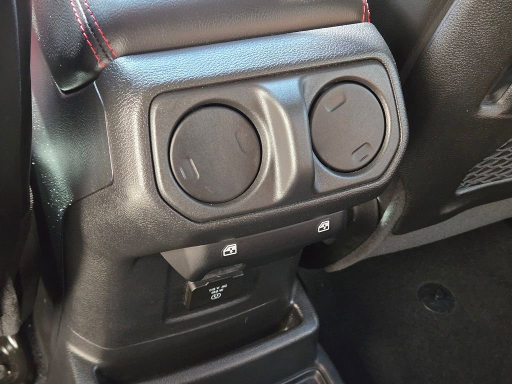 Used 2023 Jeep Wrangler Unlimited Rubicon 4xe AWD/4WD image 16