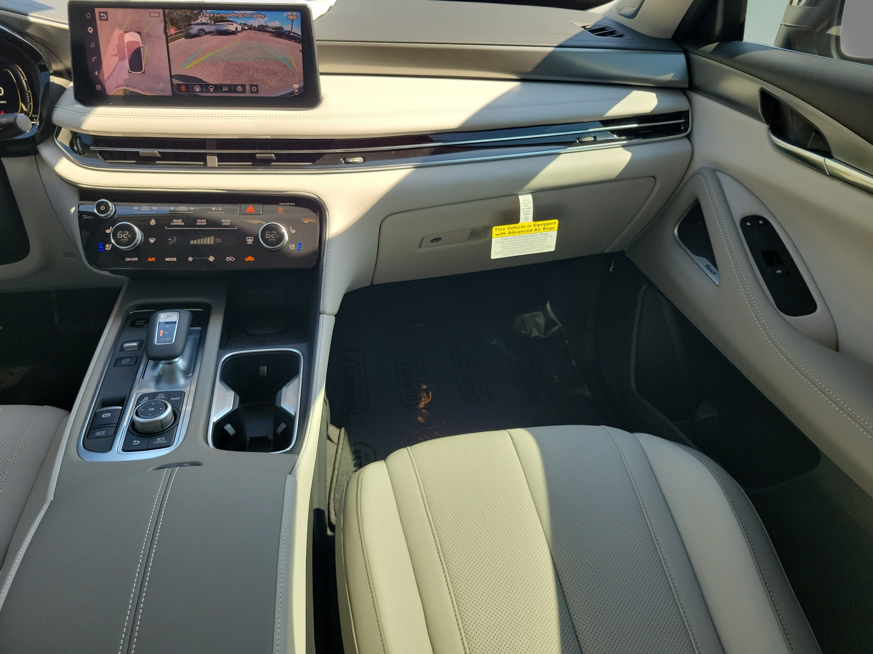 New 2027 INFINITI QX60 Luxe w/ Cargo Package FWD image 8