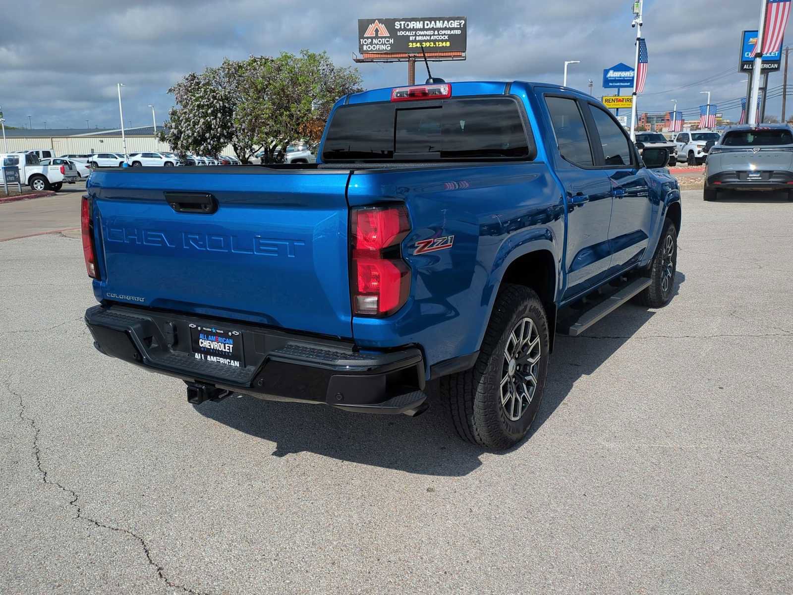 Used 2023 Chevrolet Colorado Z71 w/ Z71 Convenience Package 2 image 8