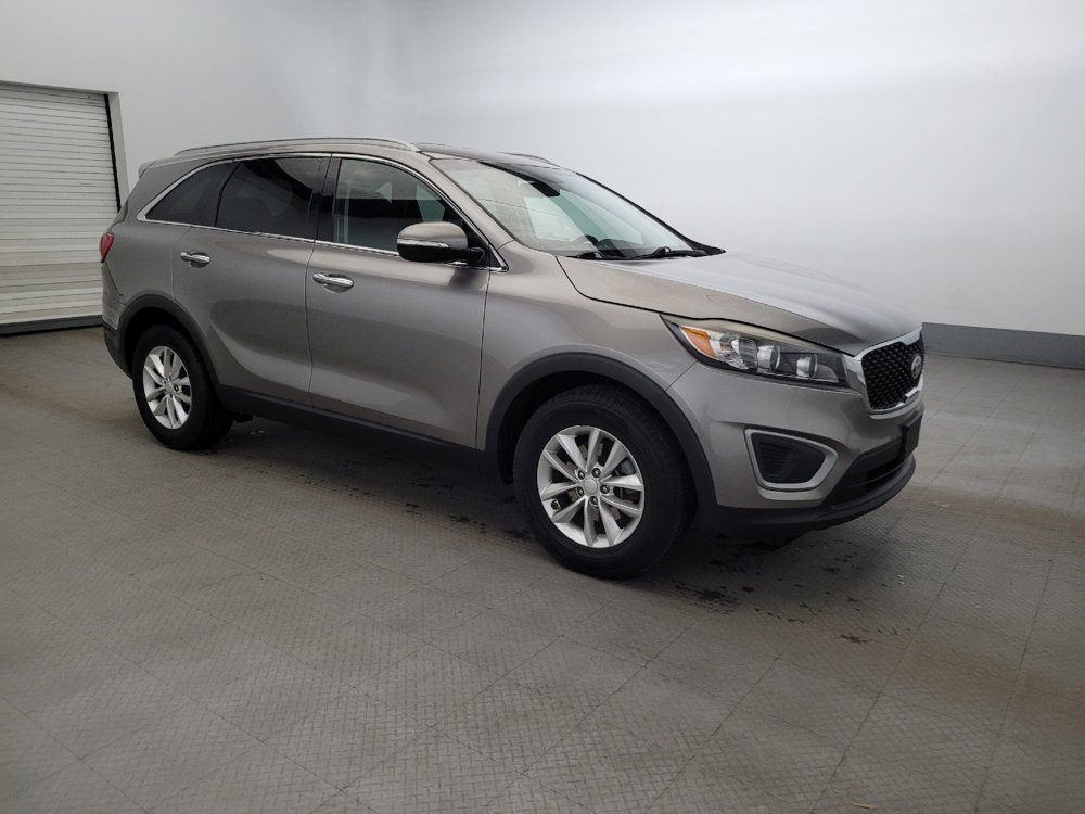 Used 2018 Kia Sorento LX image 11