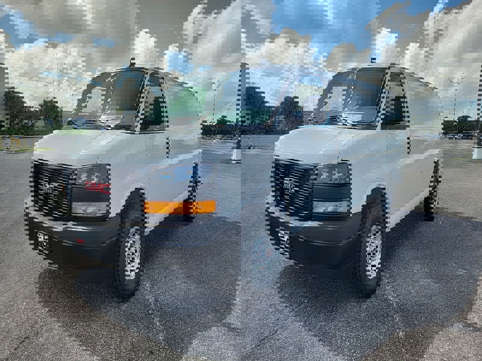 New 2025 GMC Savana 2500 w/ Driver Convenience Package image 4