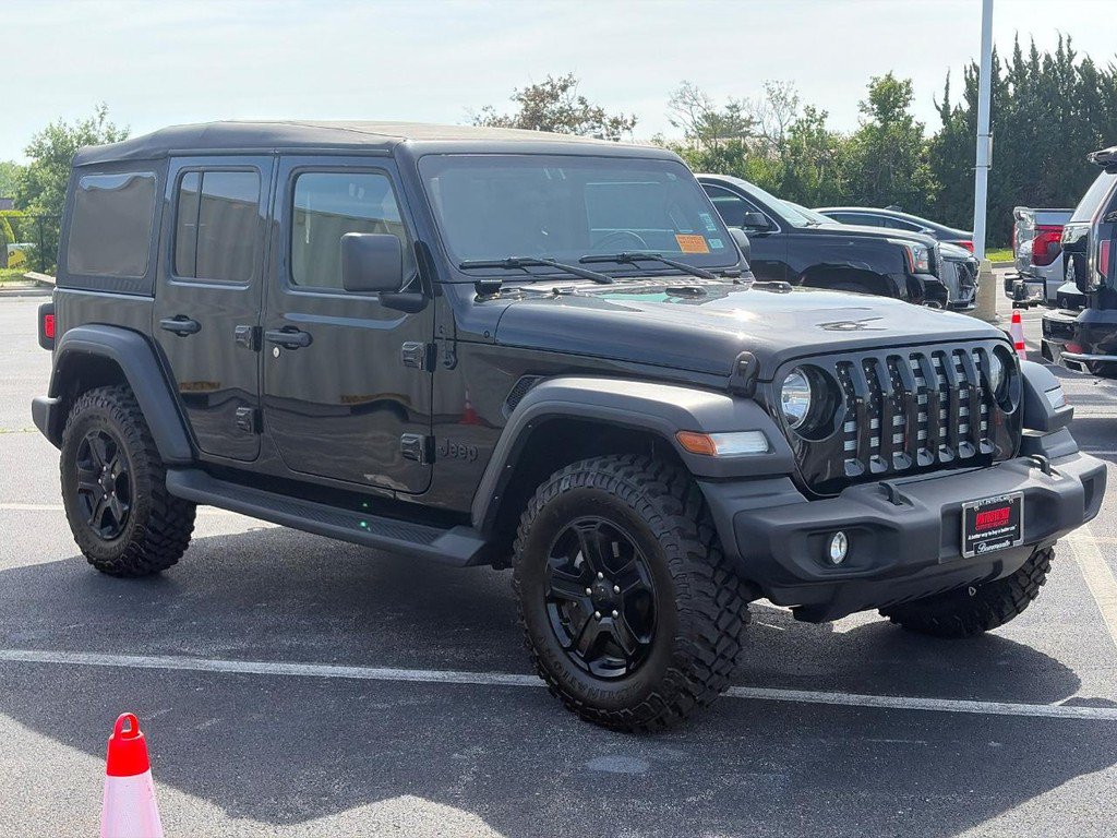 Used 2022 Jeep Wrangler Unlimited Sport AWD/4WD image 3