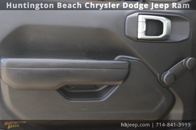 Used 2023 Jeep Wrangler Sport image 8