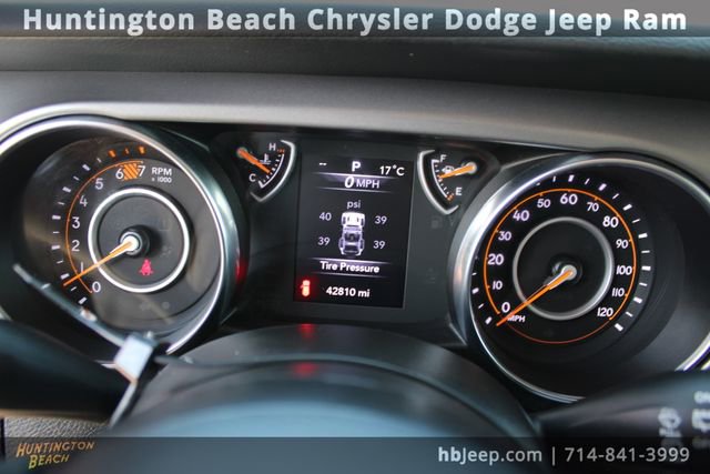 Used 2023 Jeep Wrangler Sport S image 21