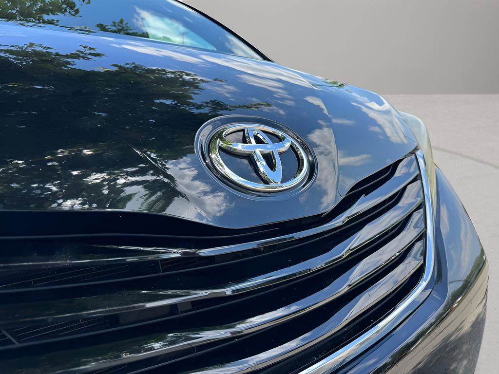Used 2016 Toyota Sienna LE FWD image 11