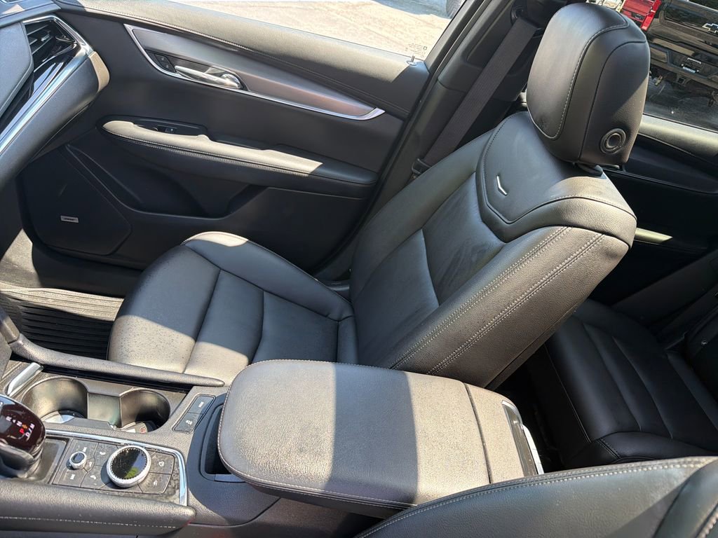 Used 2023 Cadillac XT6 Luxury AWD/4WD image 19