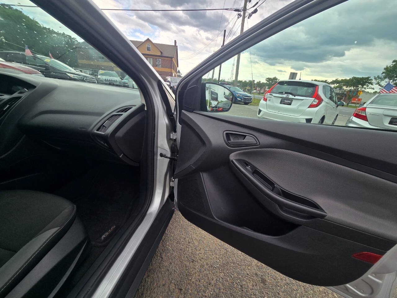 Used 2014 Ford Focus S FWD image 26