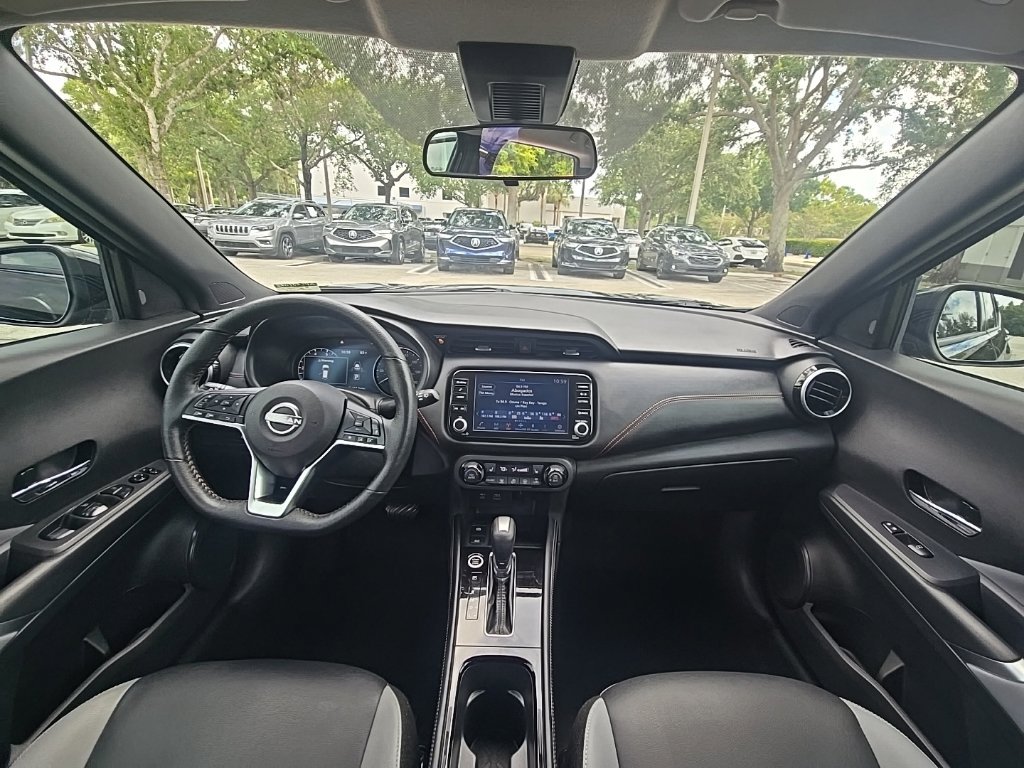 Used 2023 Nissan Kicks SR w/ SR Premium Package FWD image 34