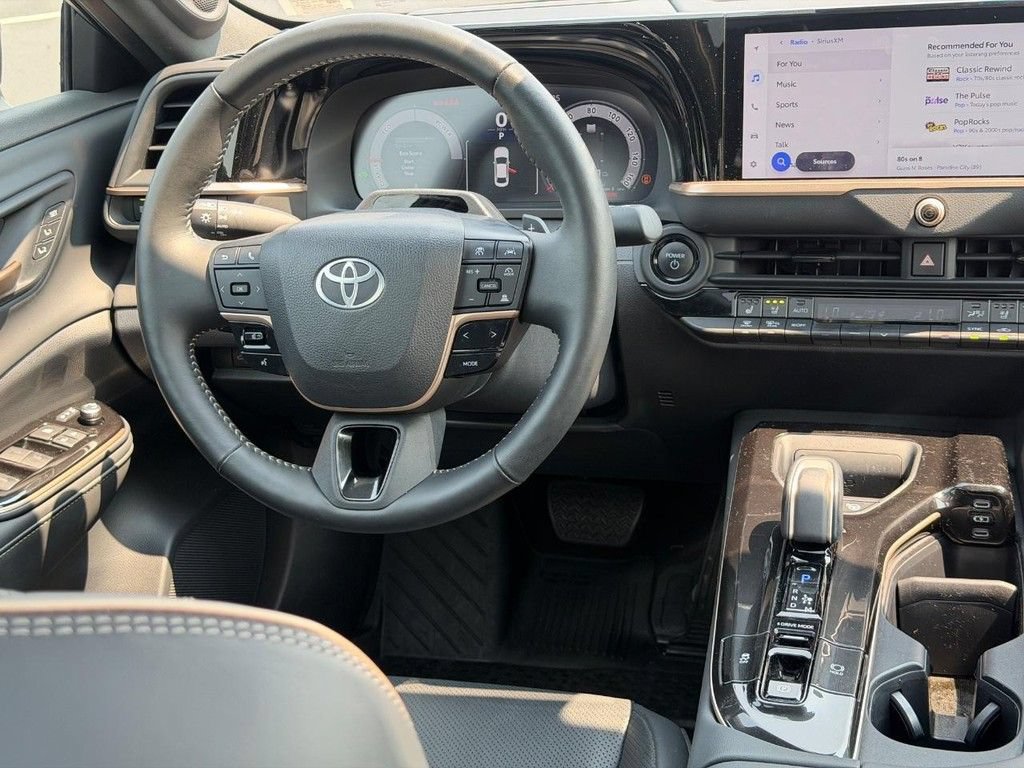 Certified 2025 Toyota Crown Platinum AWD/4WD image 14
