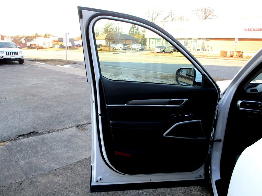 Used 2022 Kia Telluride S image 39