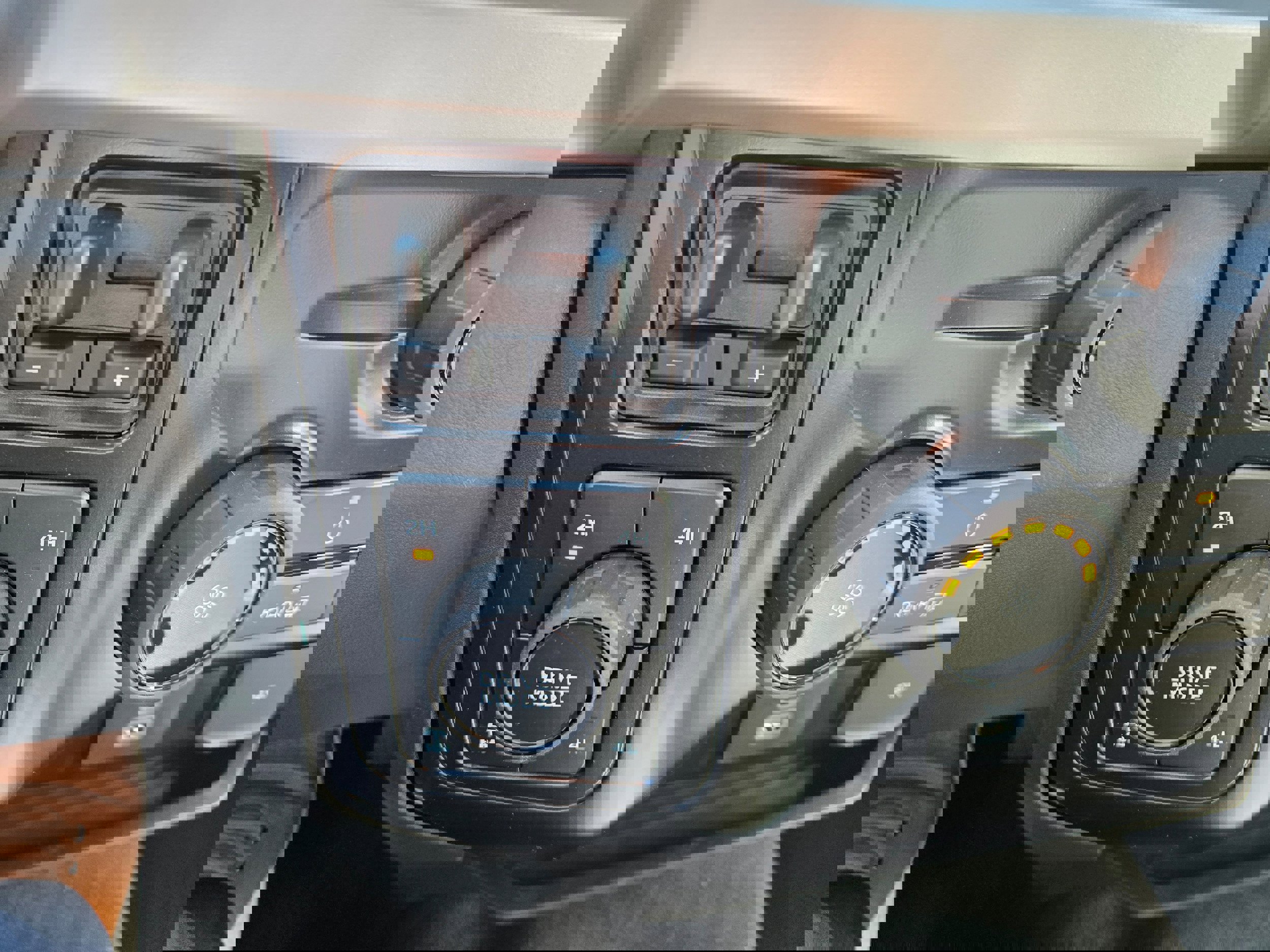 New 2026 Ford F250 4x4 Crew Cab Super Duty image 20