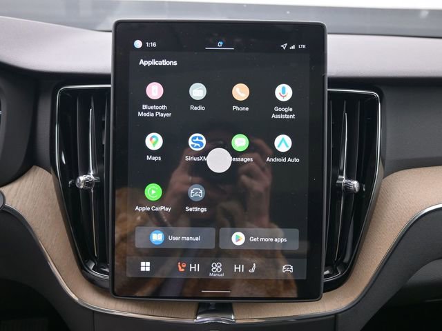 New 2026 Volvo XC60 B5 Core w/ Climate Package image 20