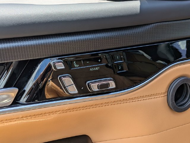 New 2026 Jeep Grand Wagoneer Summit AWD/4WD image 33
