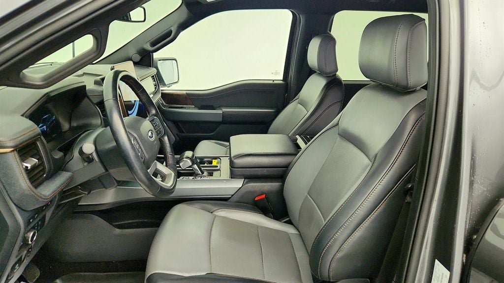 Used 2022 Ford F150 Lightning Lariat AWD/4WD image 18