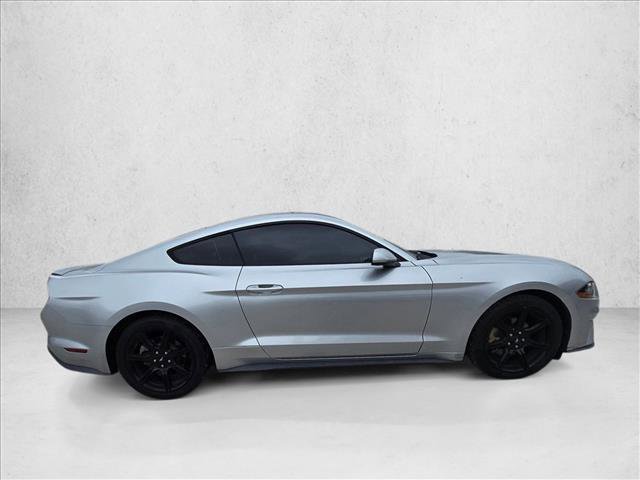 Used 2019 Ford Mustang Coupe w/ Black Accent Package RWD image 4