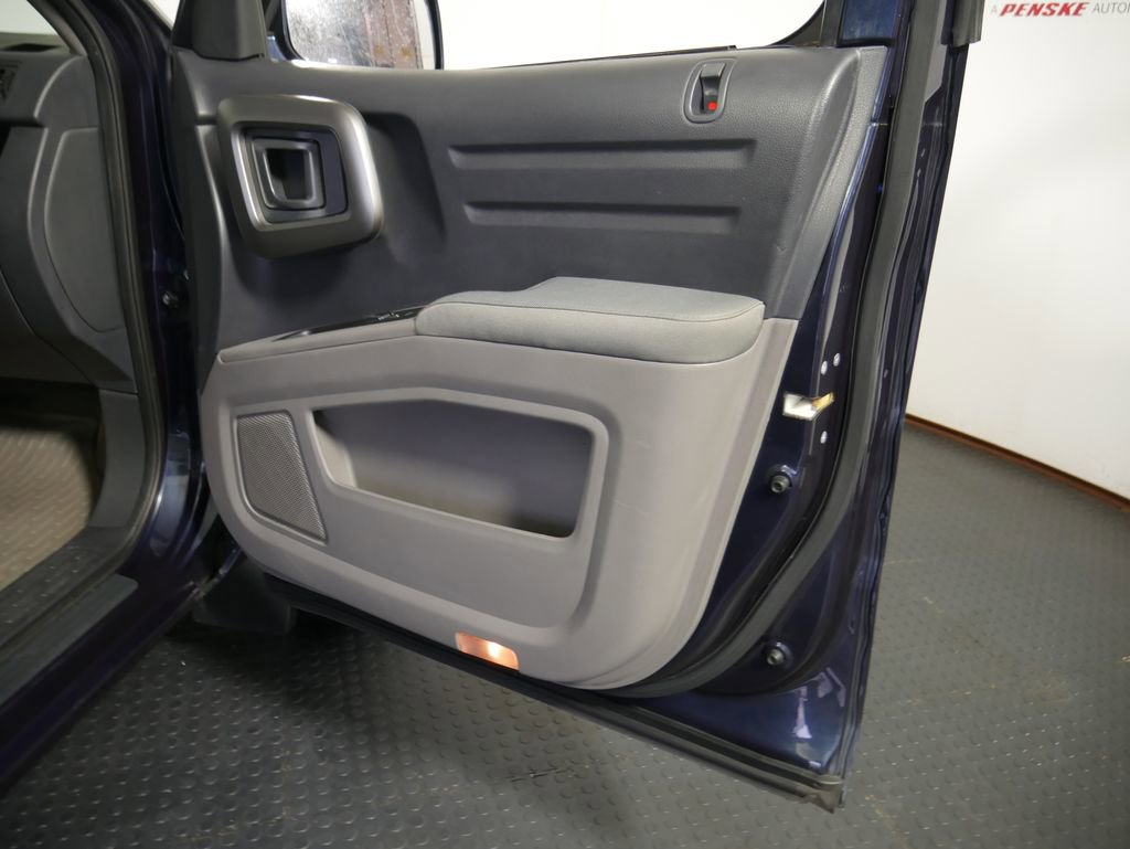 Used 2011 Honda Ridgeline RTS image 5