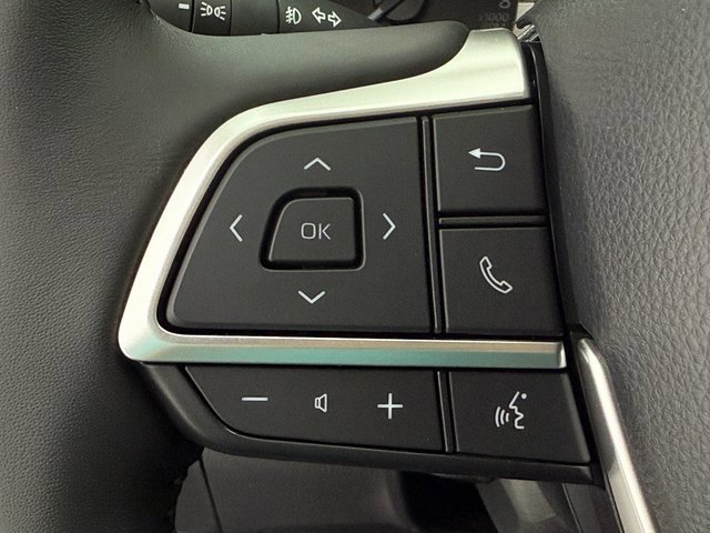 New 2026 Toyota Highlander XLE image 10