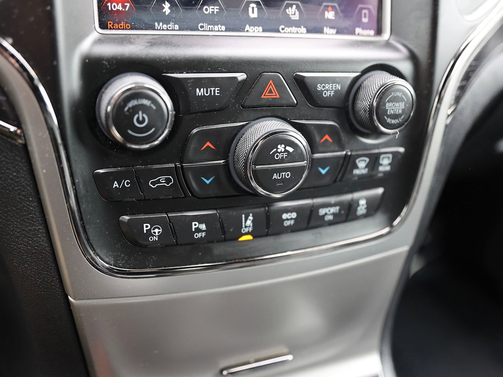 Used 2018 Jeep Grand Cherokee High Altitude image 26