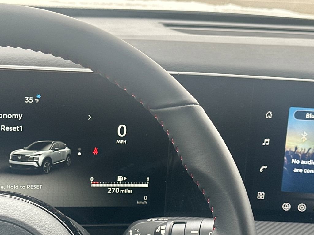 New 2026 Nissan Kicks SR w/ Cold Weather Package image 19